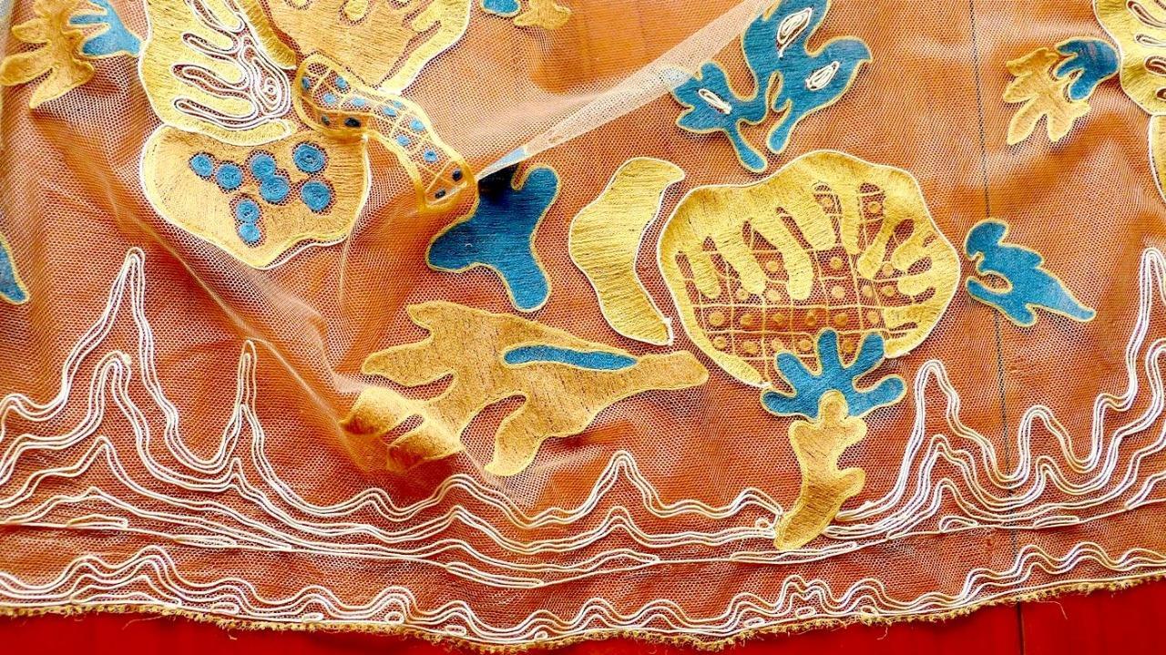 SUPERRARE 1800 GOLDEN SILK TULLE FABRIC W COLORED EMBROIDERY & SOUTACHE 92×38″