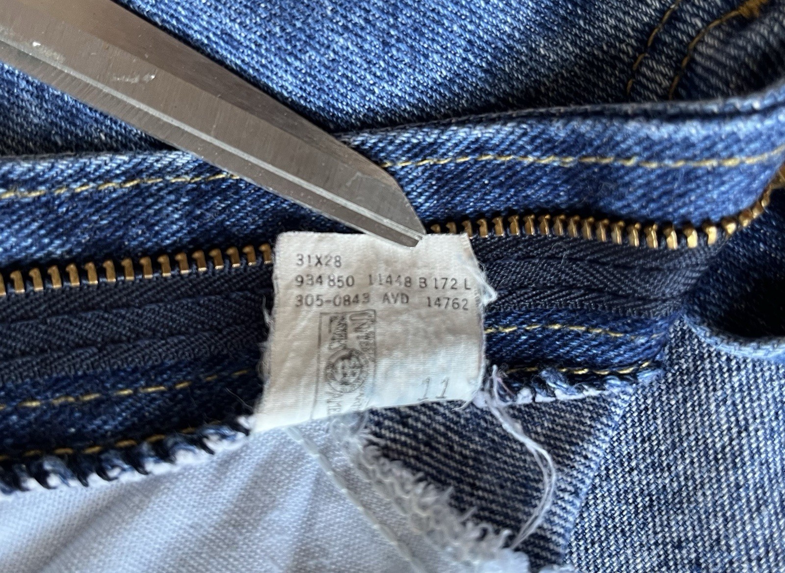 Vintage 90s Lee Jeans RN 34783 Sz 12 petite 31×28 Blue Mom Denim Union made USA