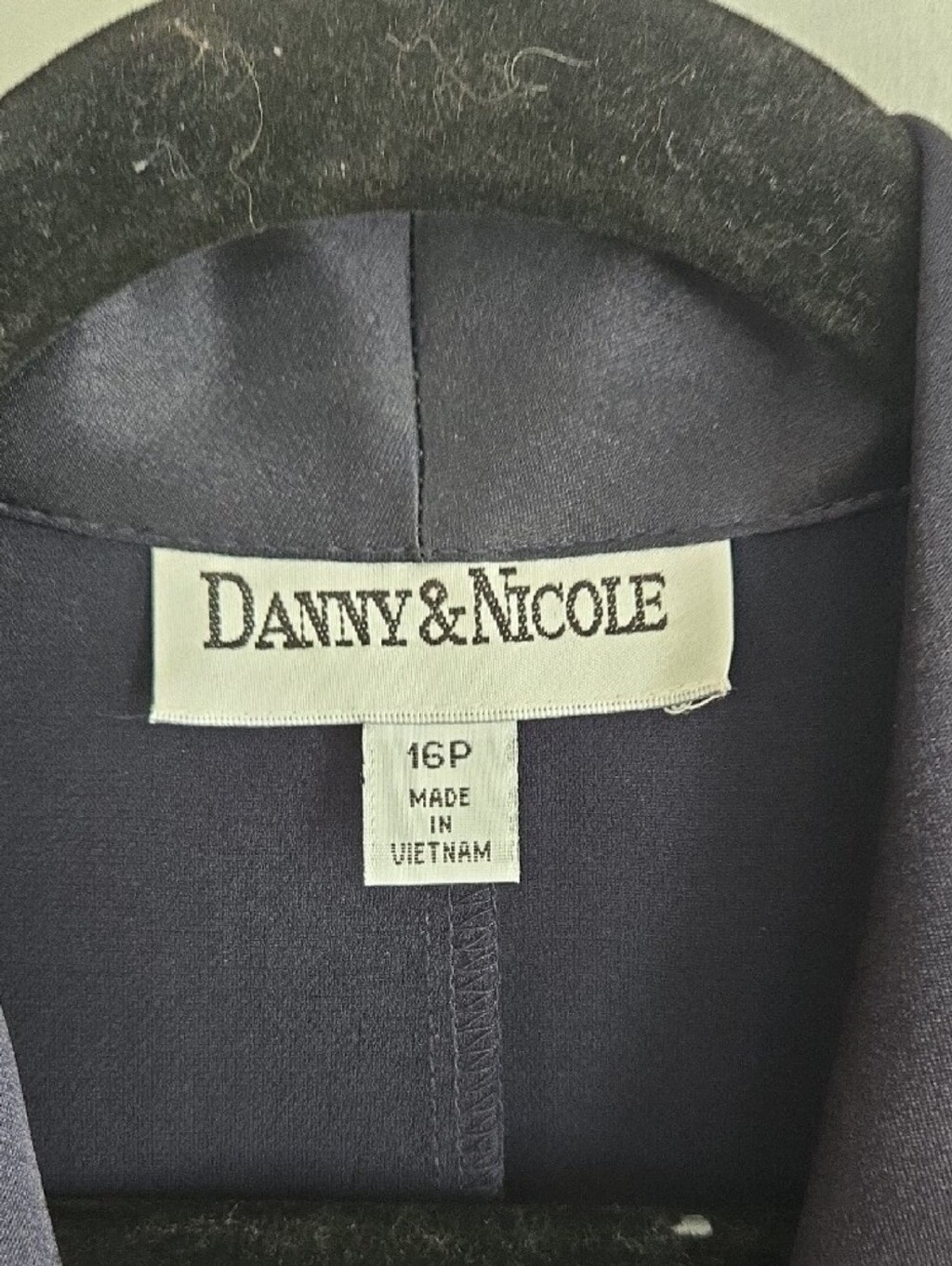 NWT Vintage Danny & Nicole 16P Navy Skirt Suit Deadstock