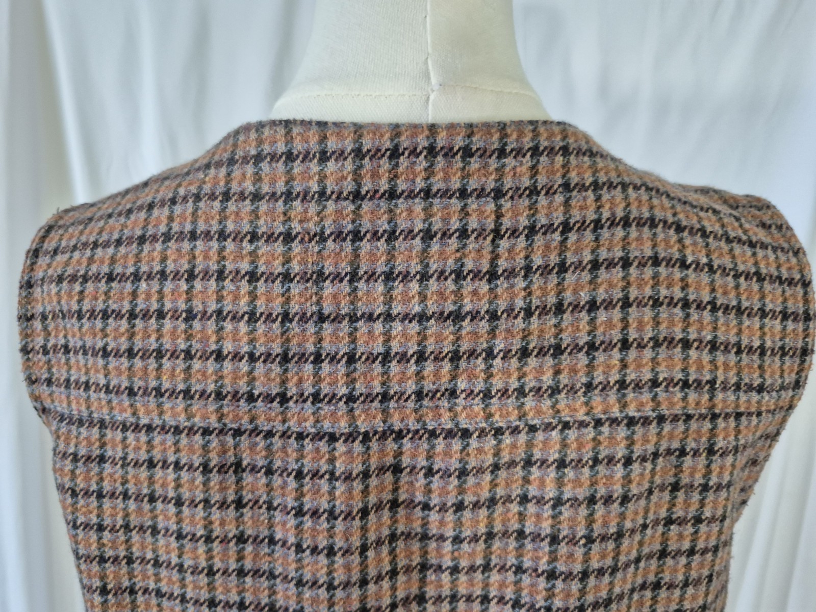 Vintage Womens Old Navy Outdoor Rust Brown Plaid Wool Blend Vest Medium 90s