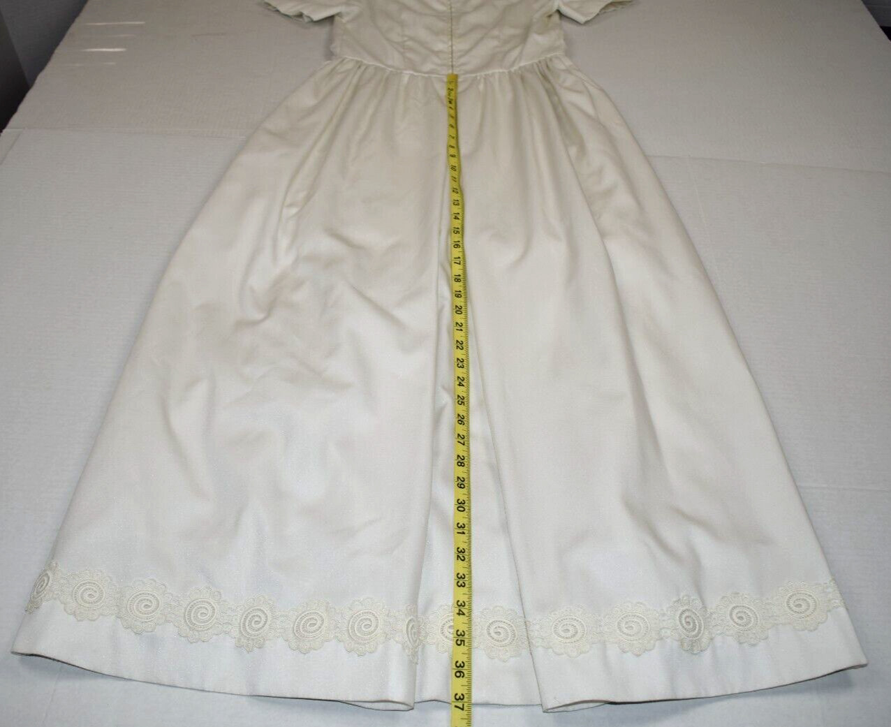 Vintage Wedding Dress Size S 60s Pearl Embroidered Trim Back Pleats Short Sleeve