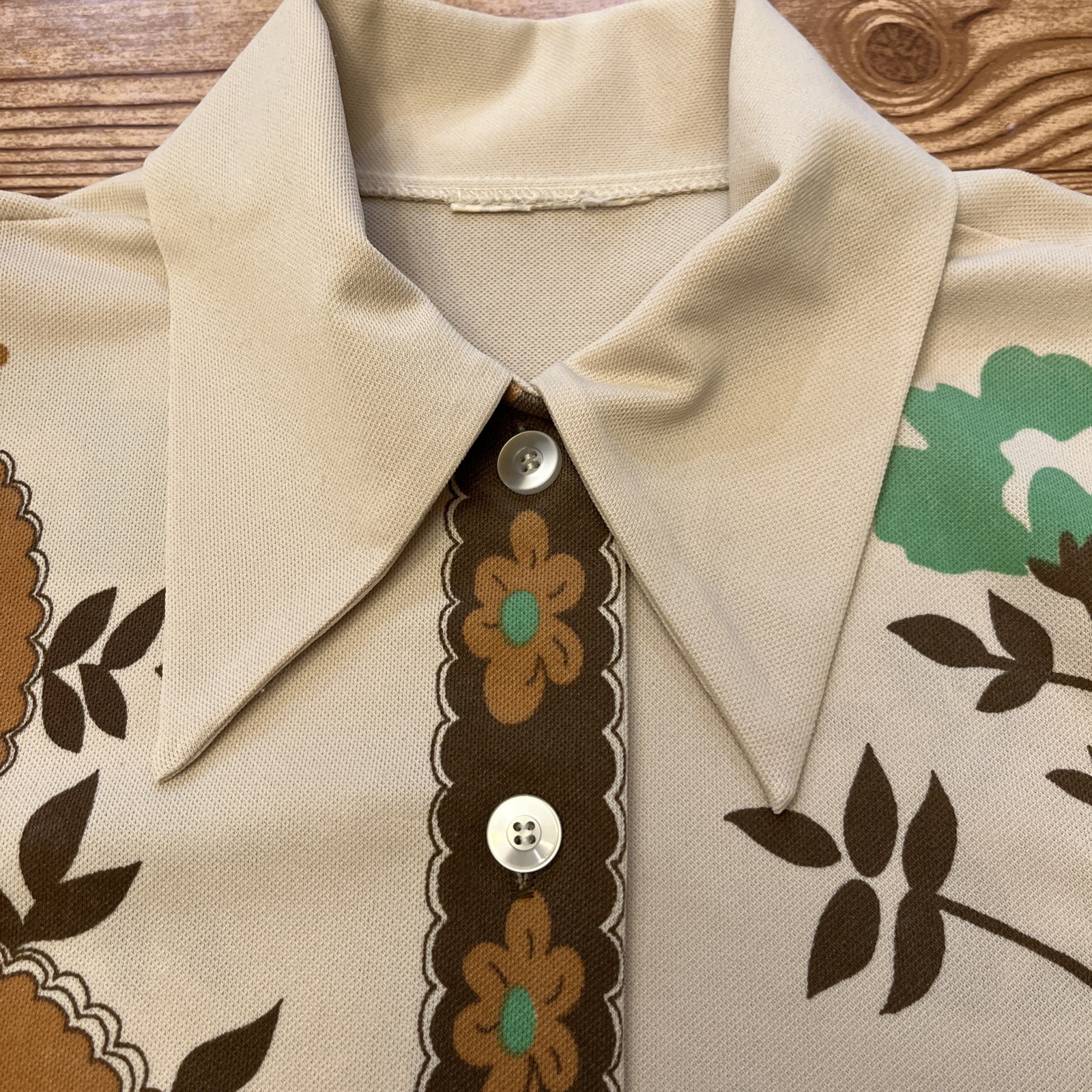 Vtg 1970s Women’s Blouse Size M/L (?) Floral Hippie Top Loose Fit Pointed Collar