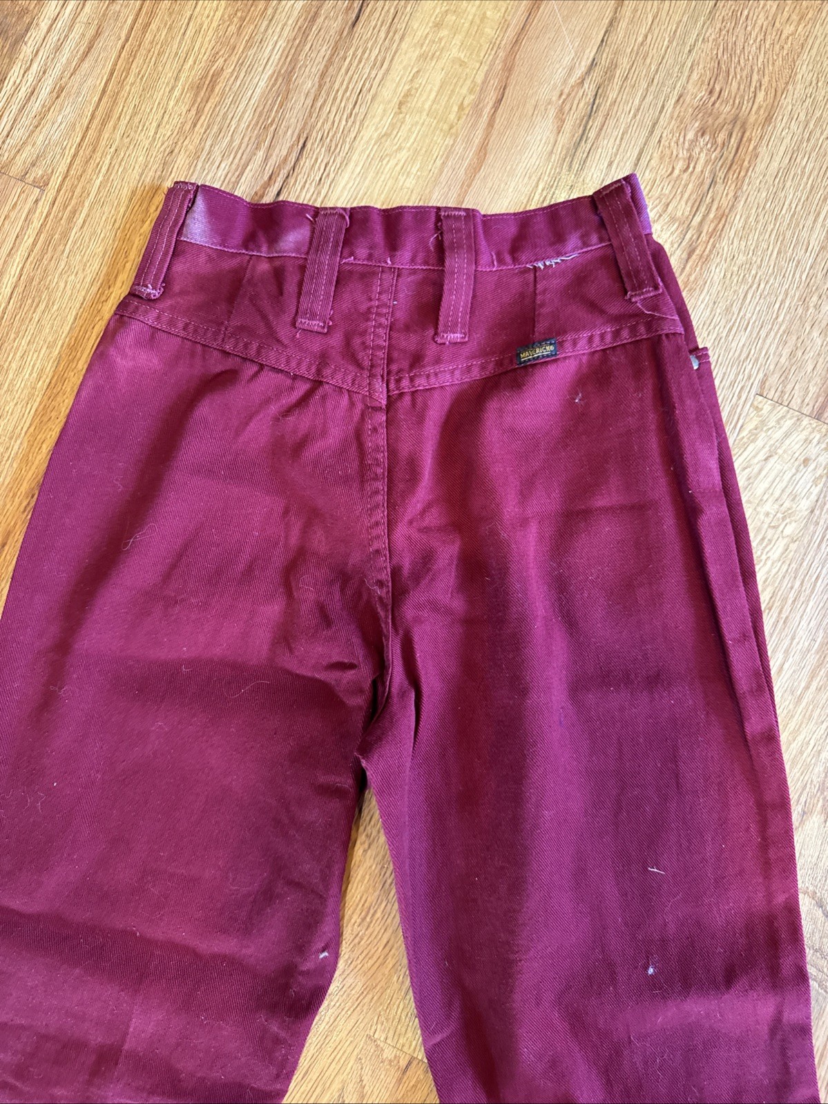 Vintage Maverick blue bell jeans Magenta Size 10 Inseam 29” Bell Bottoms B5