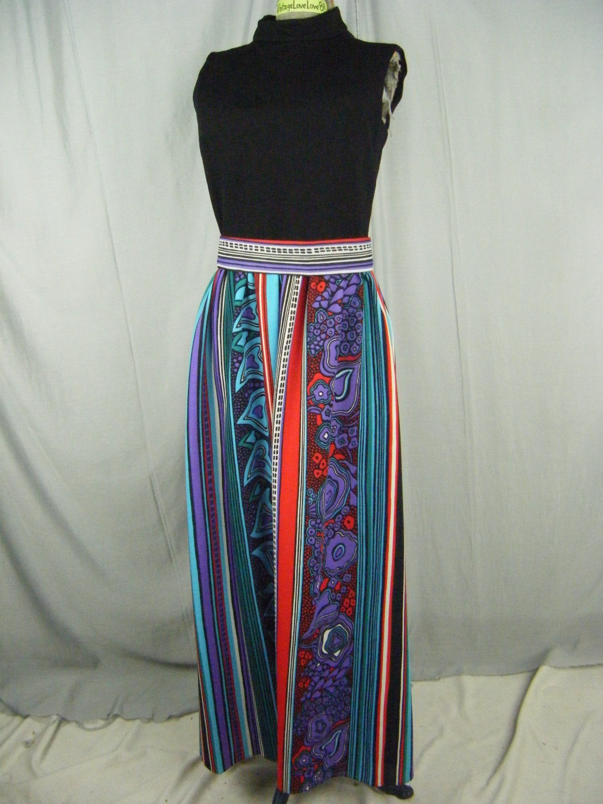 Vtg 60s Black/Purple/Red/Blue Mod Printed Knitted Belt Dress-Bust 34/3XS-2XS