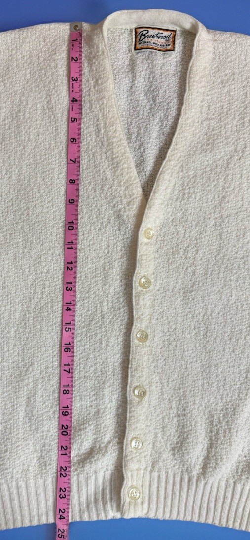 Vintage Medium White Cardigan Brentwood Sportswear 100% Orlon Acrylic