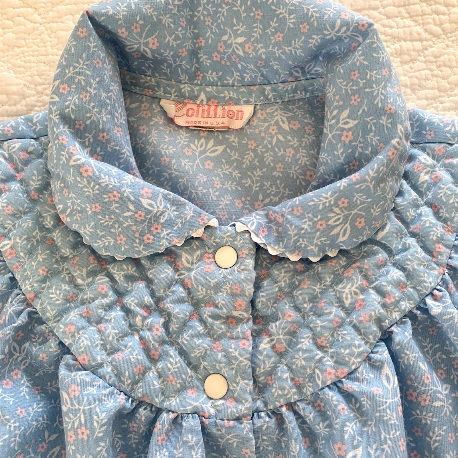 Vintage Cotillion House Dress Coat Muumuu Blue Floral USA Made Snap Closure Sz S