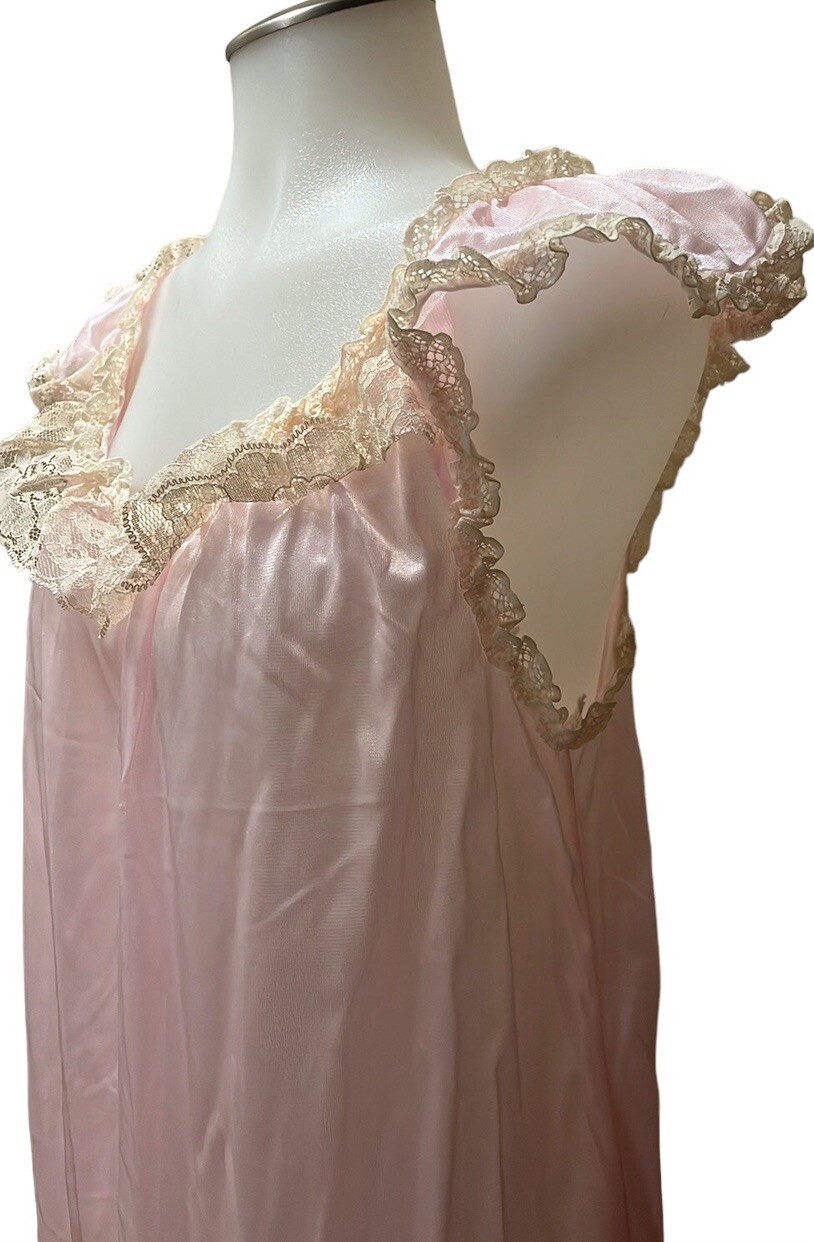 Vtg MISTRA Union Made Light Pink Nylon Nightgown~Lingerie~Boudoir~Sz L MCM