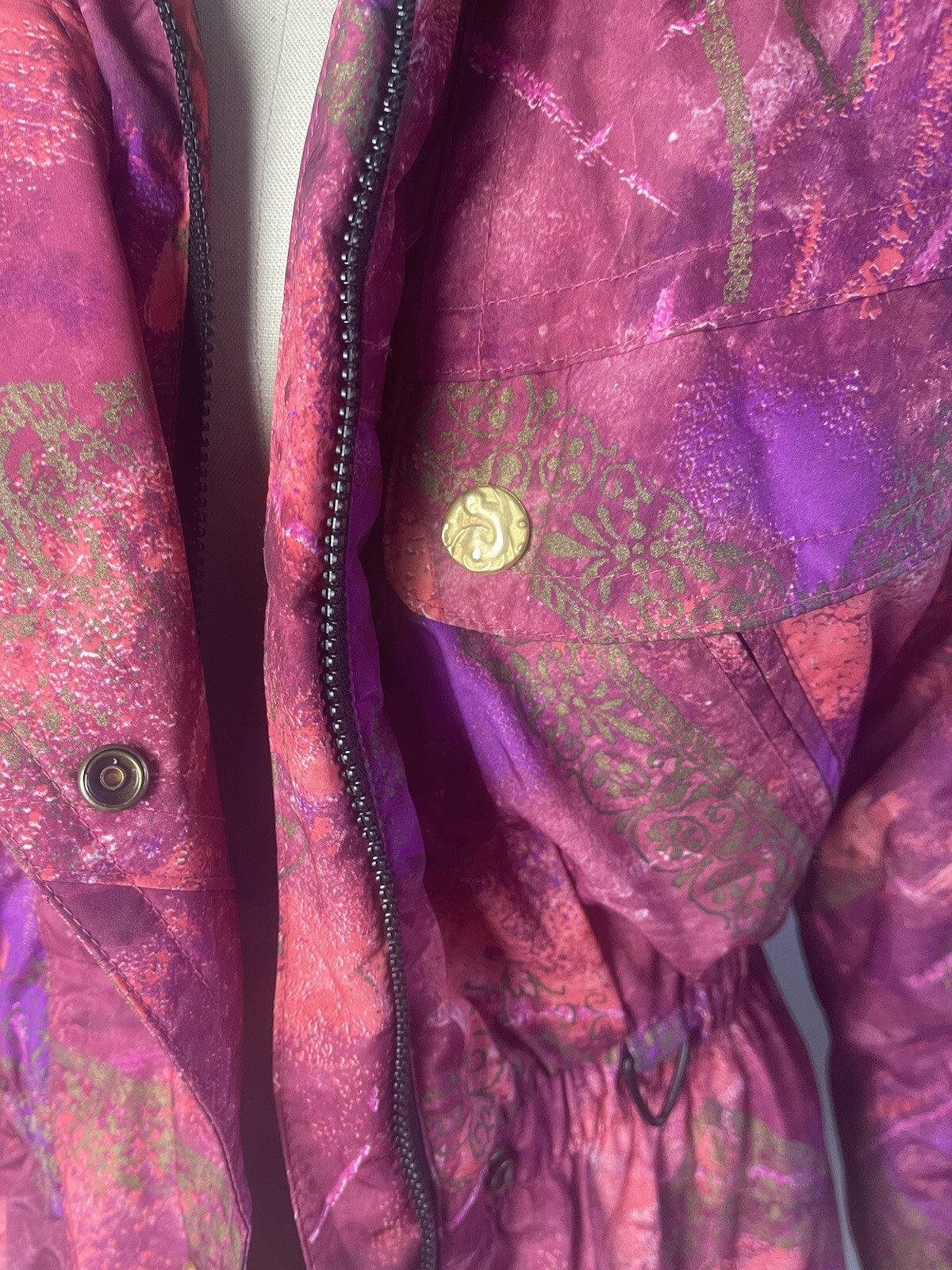 90s 1990s Knockout Pink, Purple and Gold Ski Coat with MATCHING FANNYPACK