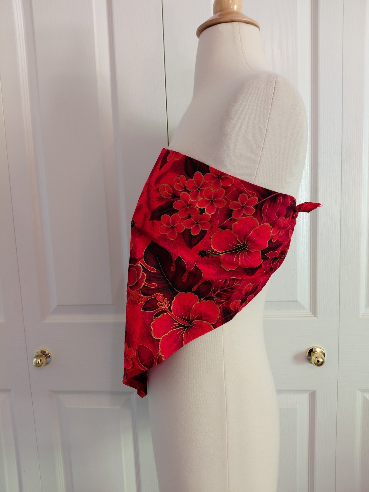 Vintage 1970s Hawaiian Red Floral Handkerchief Top And Skirt Set Medium