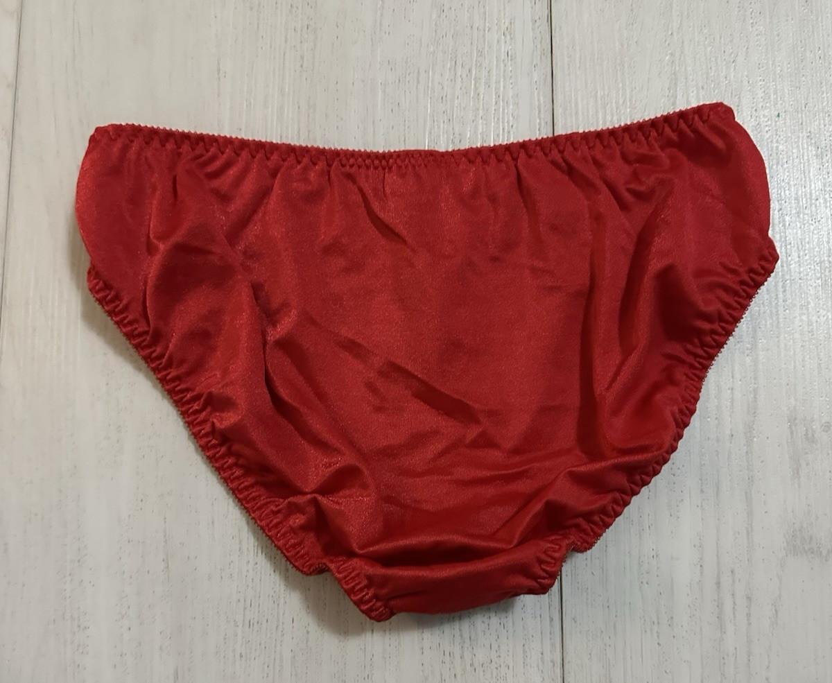 Vintage Vanity Fair Dupont Nylon Panties Sz M Red – Syle 40-110 – Runs Small