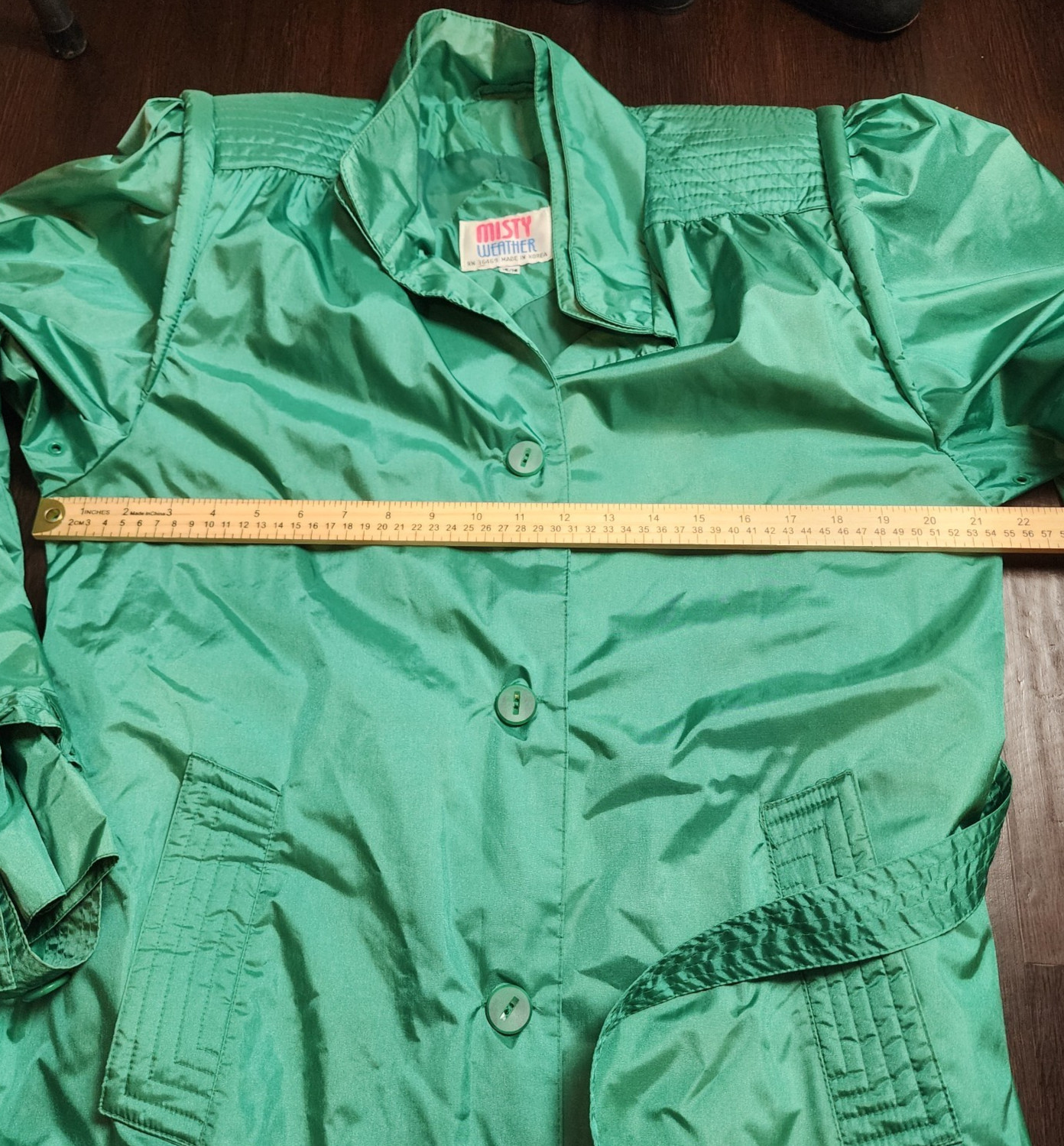 Vintage 70s 80s Green Raincoat Trench Belt Water Resistant Shoulder Pads Size M