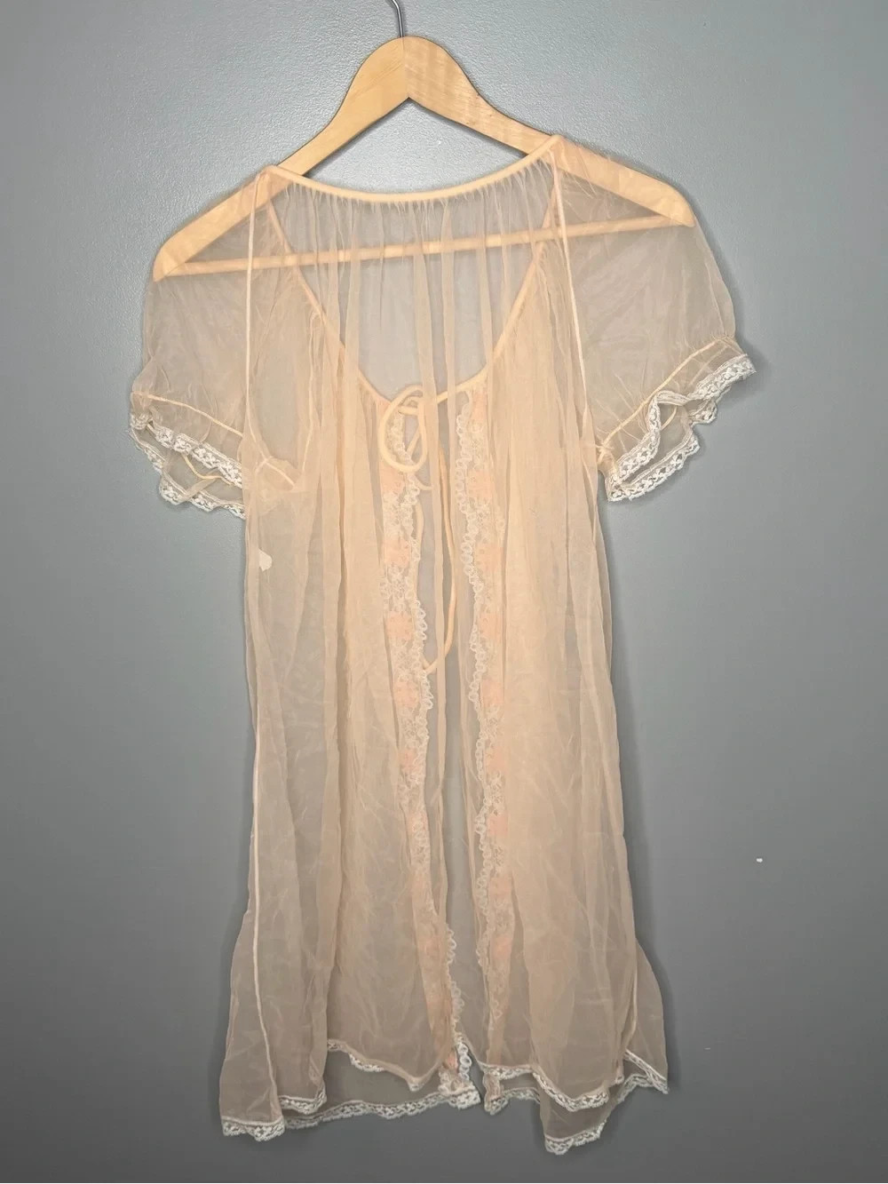 Vintage Nylon Mesh Lace Lined Tie Front Robe, Peaches and Cream OS