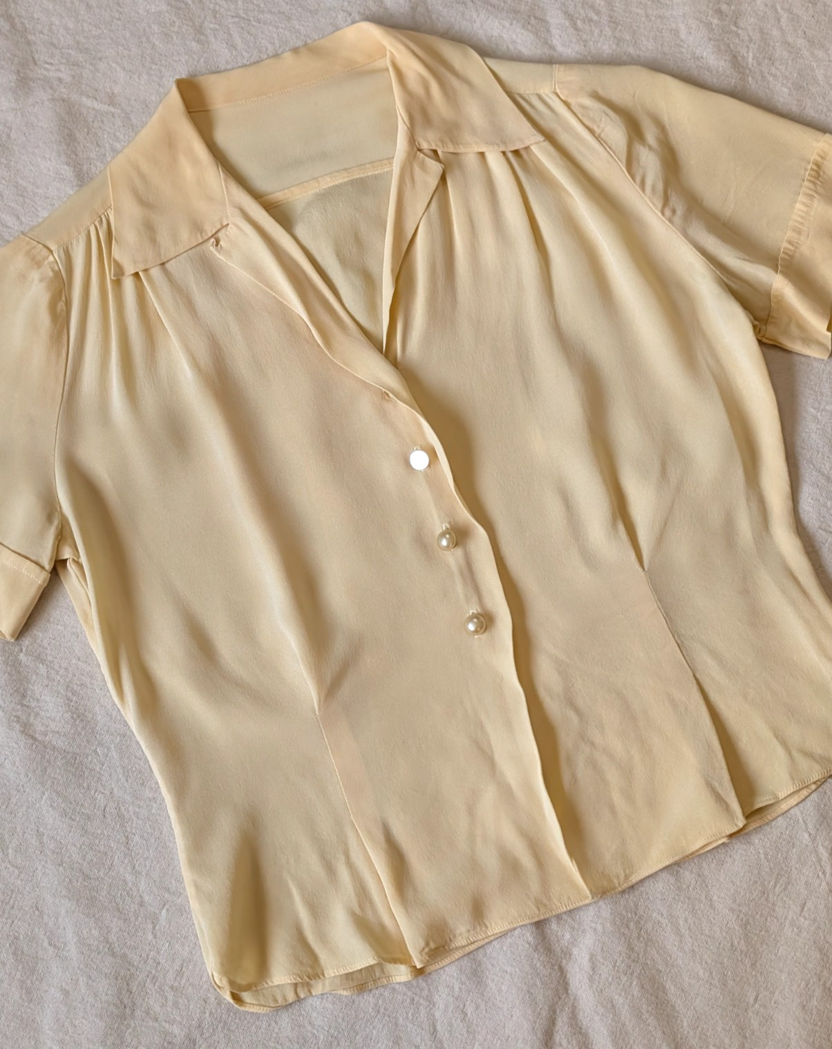 Vintage 50s 60s Women’s Rayon Butter Yellow Cropped Baby Loop Collar Blouse SM