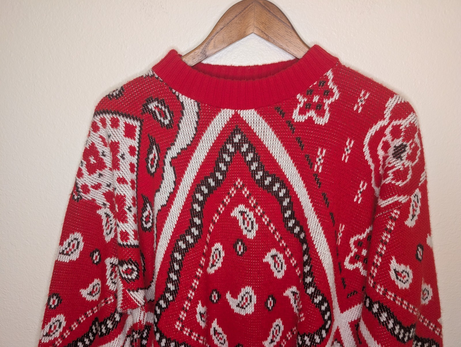 Traffic Jam Vintage Bandana Western Sweater Size M/L Red Black White