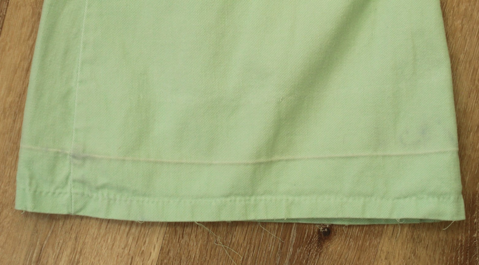 VTG Women’s 70s Mint Green Super Flare Bellbottoms Jeans XS / Sz 25″ 1970s