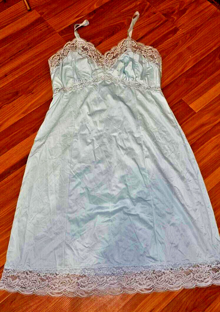 Vintage Light Baby Blue Women’s Nightie 3/4 Length Slip Penny’s Adonna Petite 36
