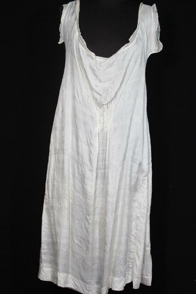 RARE PLUS SIZE FRENCH 1920’S-1930’S WHITE FINE SILK SLIP WITH LACE TRIM SZ 16-18