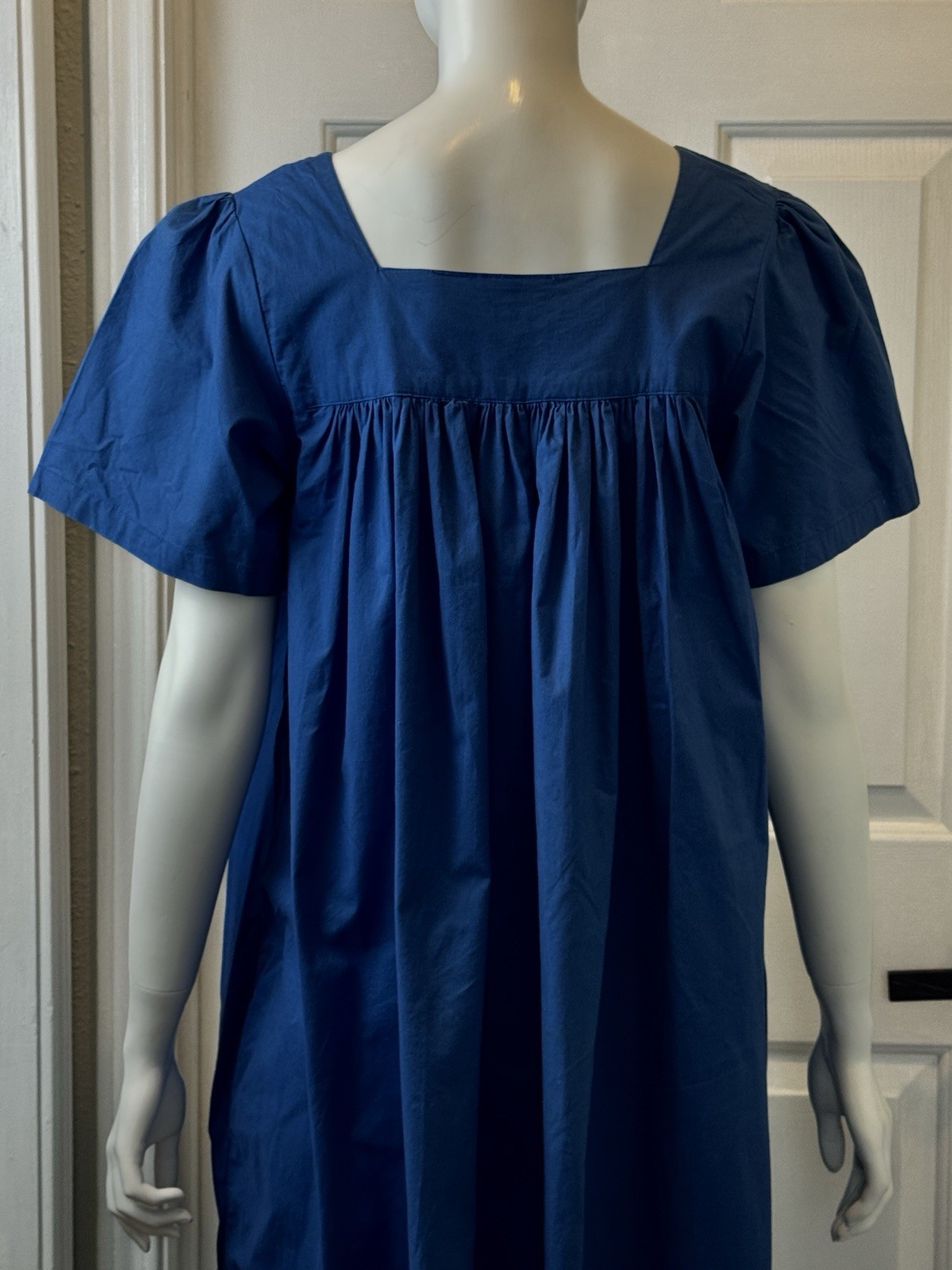 Whispers Vintage 100% Cotton With Side Pockets Blue Embroidery Dress Medium