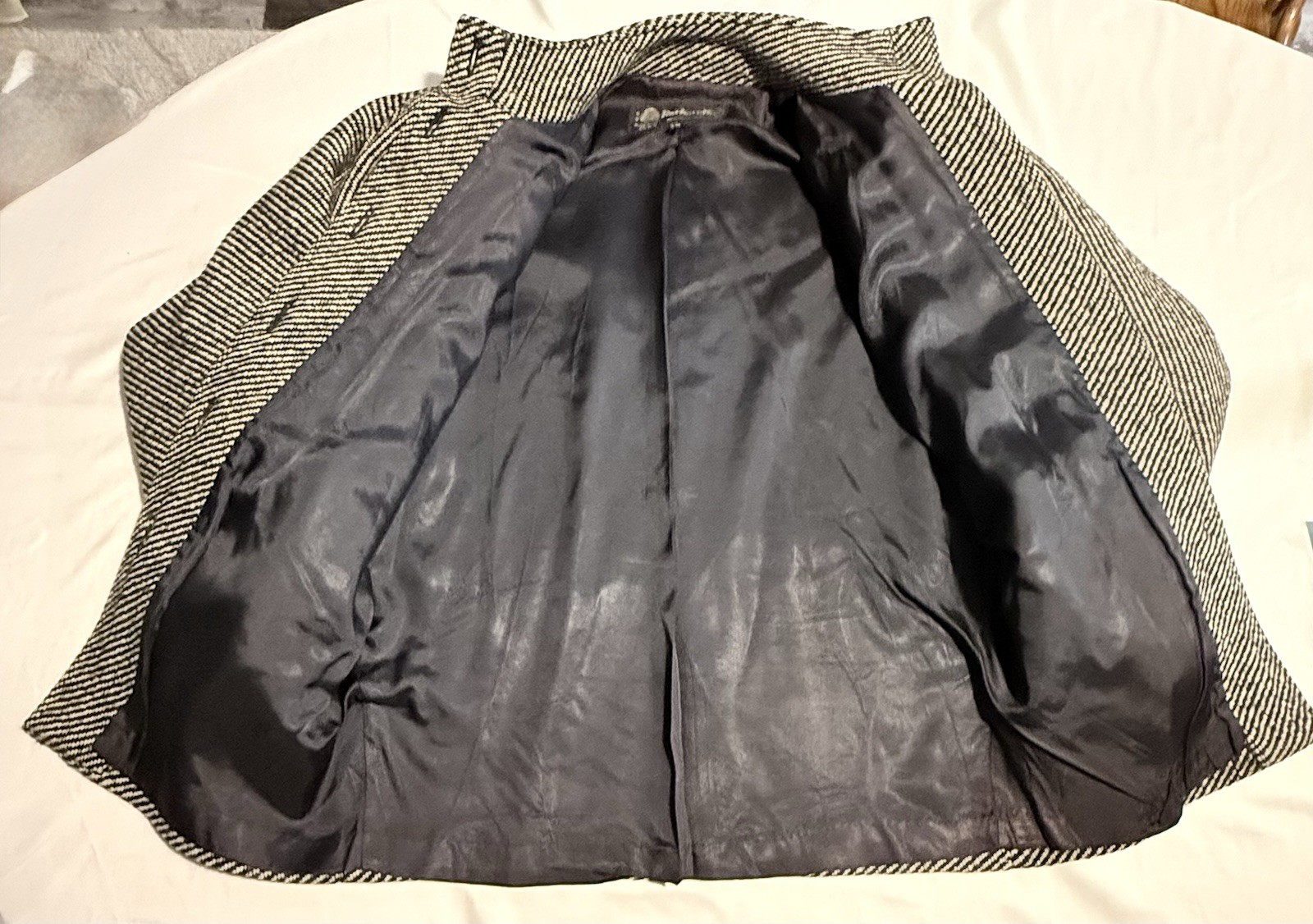 Vintage Women’s Barbarella 100% Pure New Wool Black & White Tweed Pattern Sz9/10