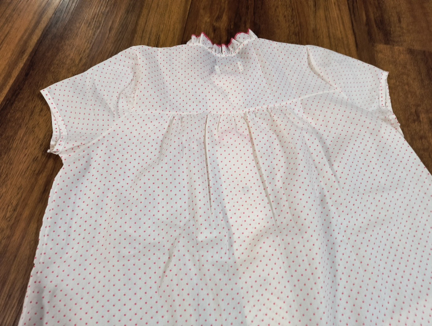 Vintage Katz Button Up White With Red Polka Dot Pajama Top Medium?