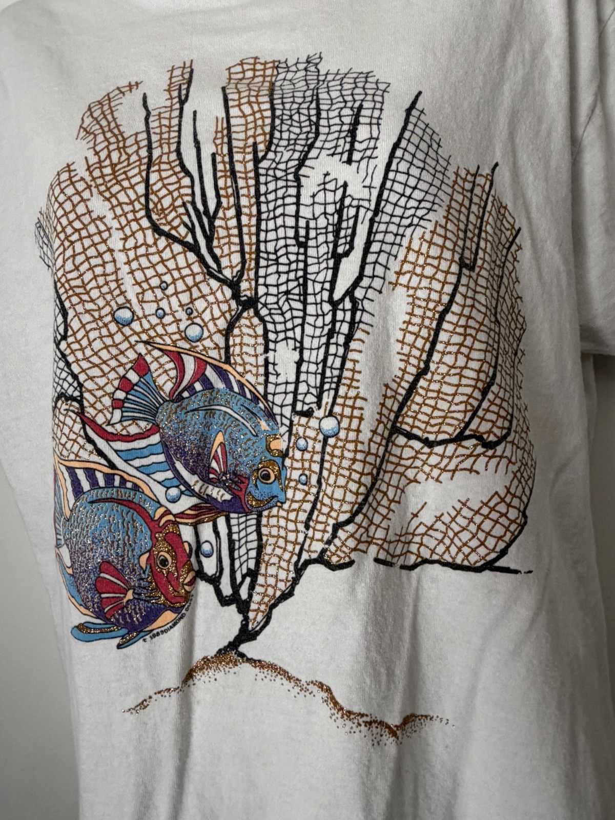 Diamond Dust Fish Gold Glitter Colorful Graphic White Tee 80s 90s SingleStitch M