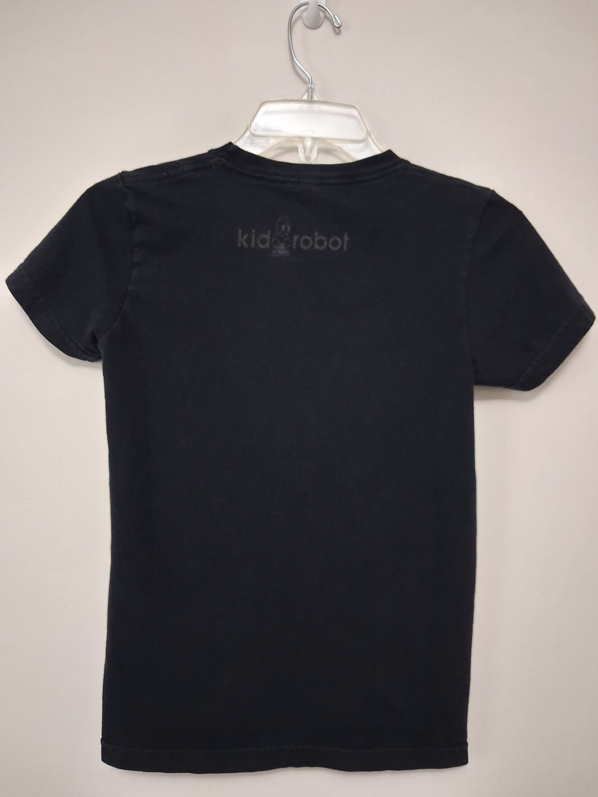 VTG Y2K Kidrobot I Am Plastic Black Graphic T Shirt Baby Tee Size Small Faded