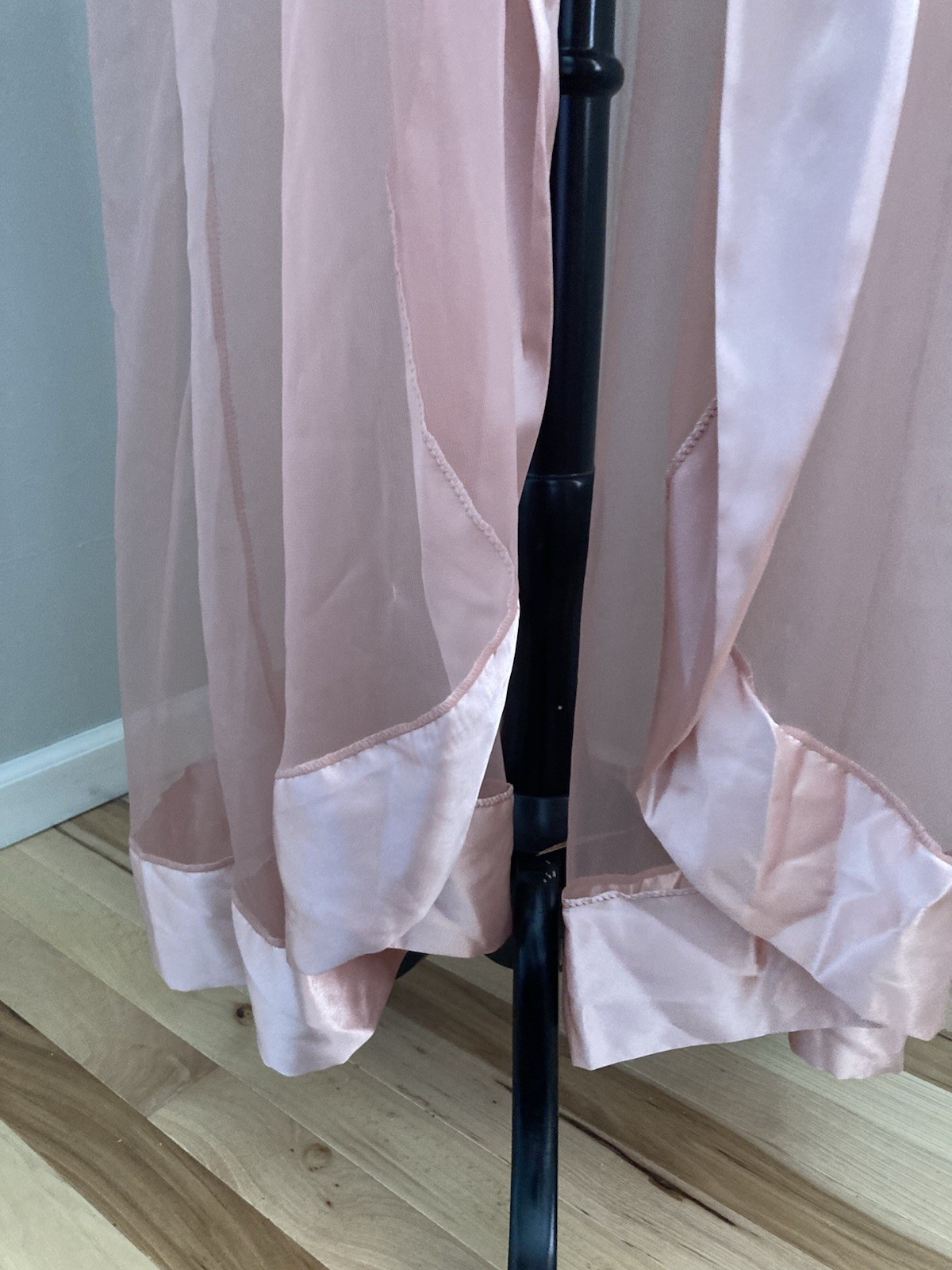 NEW Vintage Petra Womens’ Sheer Nylon Pink Robe Satin Trim Shawl 1X