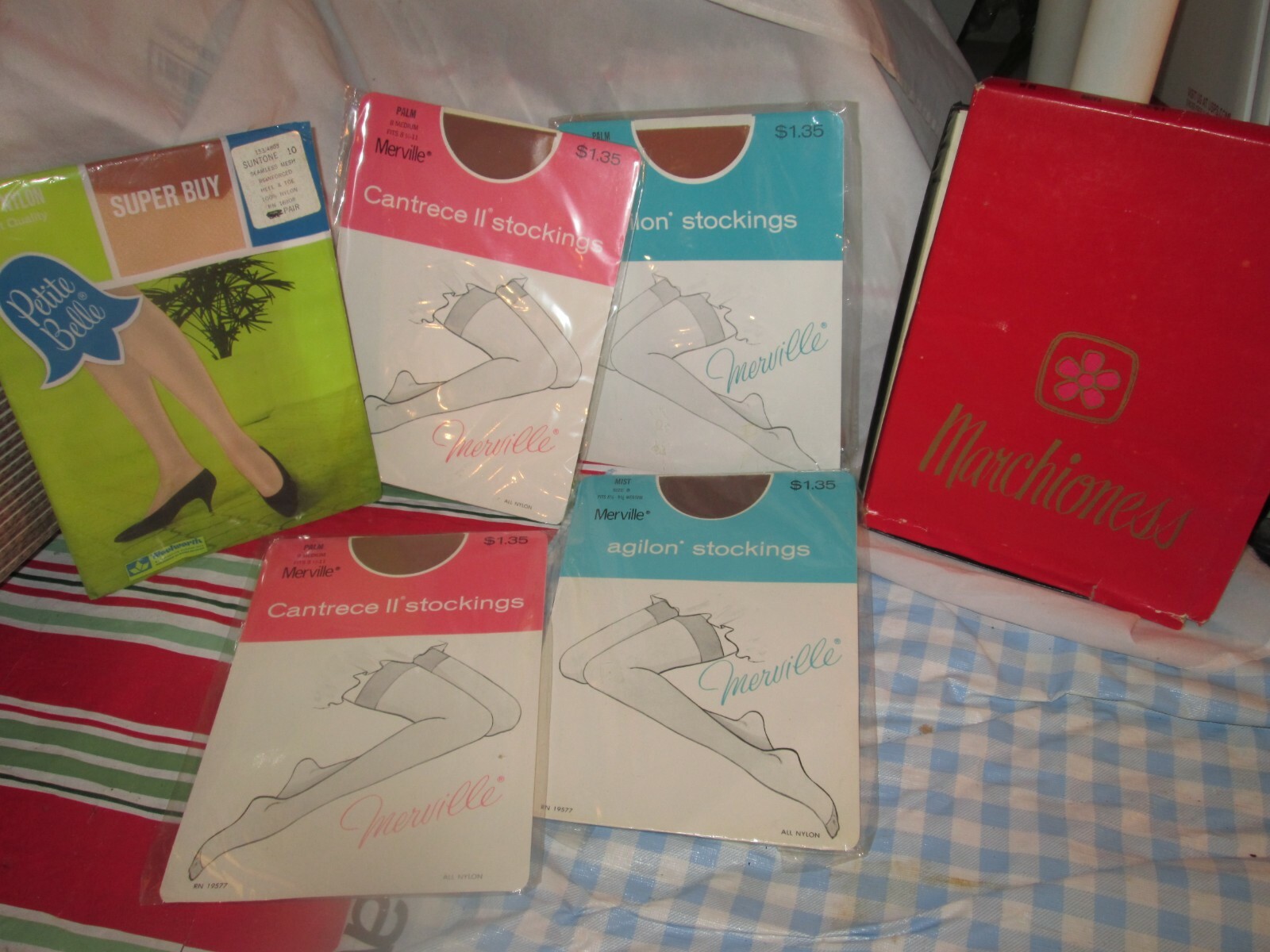 5 pr Vtg lot NOS Merville Agilon stockings nylons sun tone palm Size 8 1/2 -10