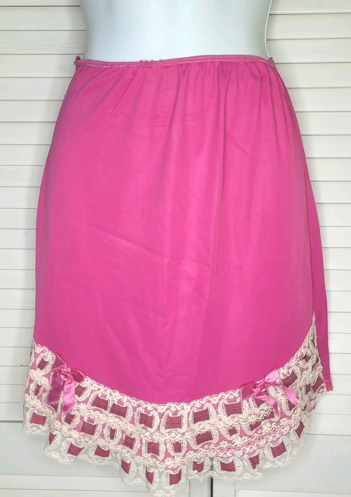 Vtg Fuchsia Hot Pink Half Slip Skirt Lingerie 3 Lace Rows & Bows Sz: SM? ● READ