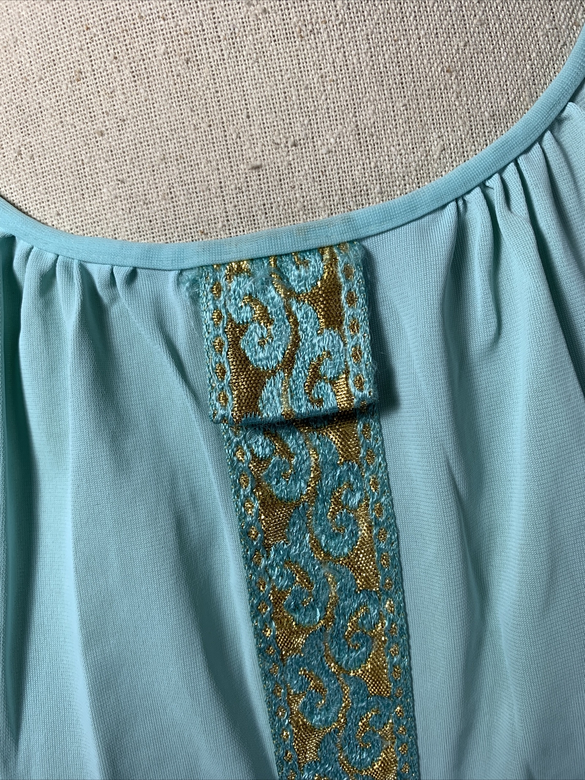 VTG Lorraine Lingerie Set, Light Blue/Gold Filigree Ribbon Edge Size M