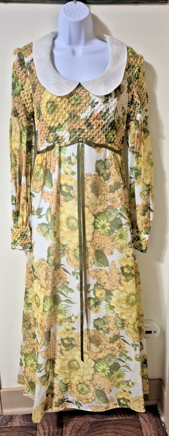 Vintage Maxi 70s Mod go go dress gathering design at Bust & sleeves Size 10