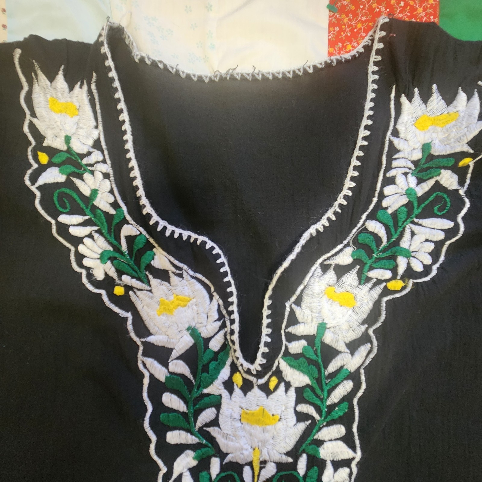 Vtg 70s Embroidered Ethnic Mexican Peasant Dress Boho Tunic L Black Lotus Resort