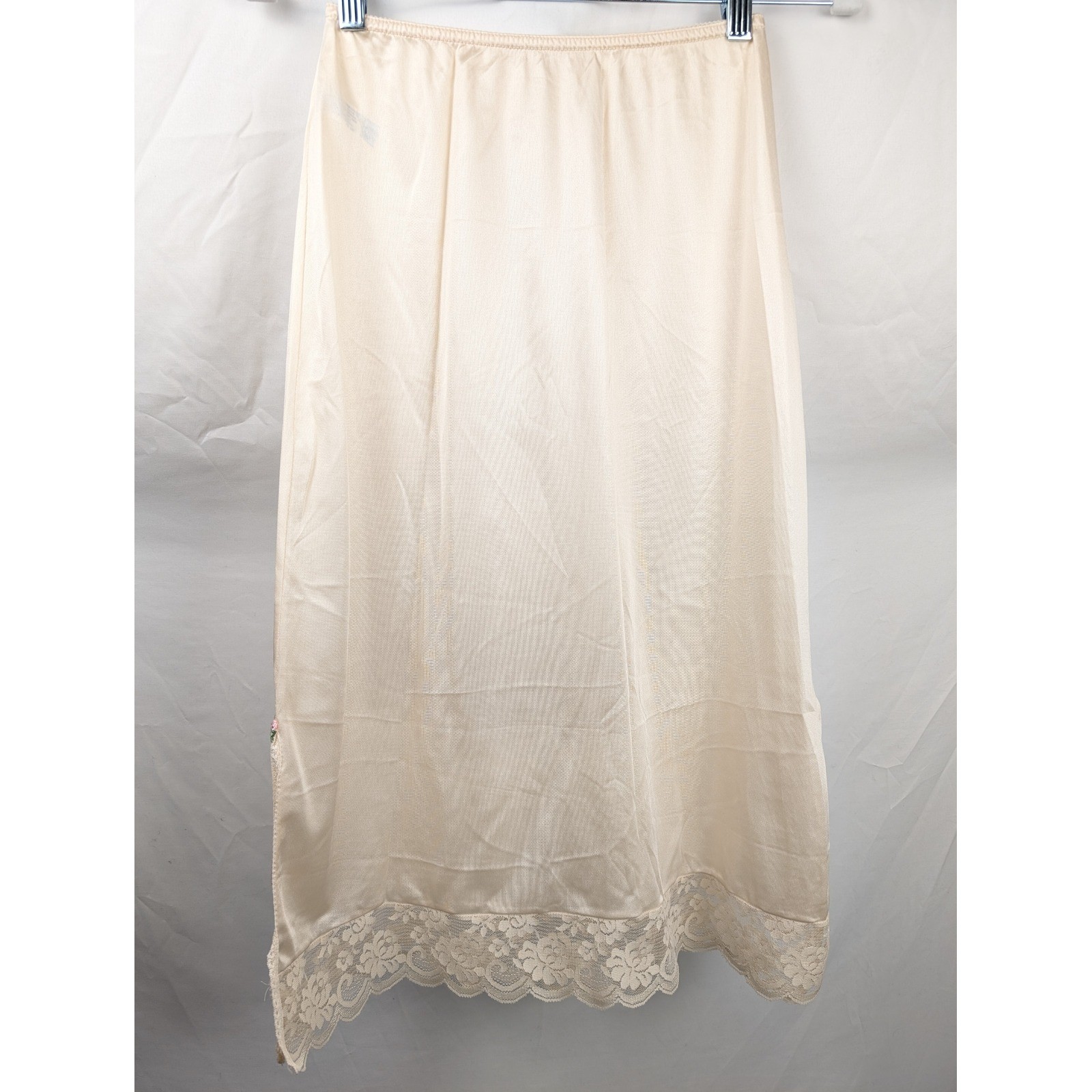 Vintage 80s Satin Lace Trim Half Slip 28″ Skirt Size S Cream Elastic Waist Retro