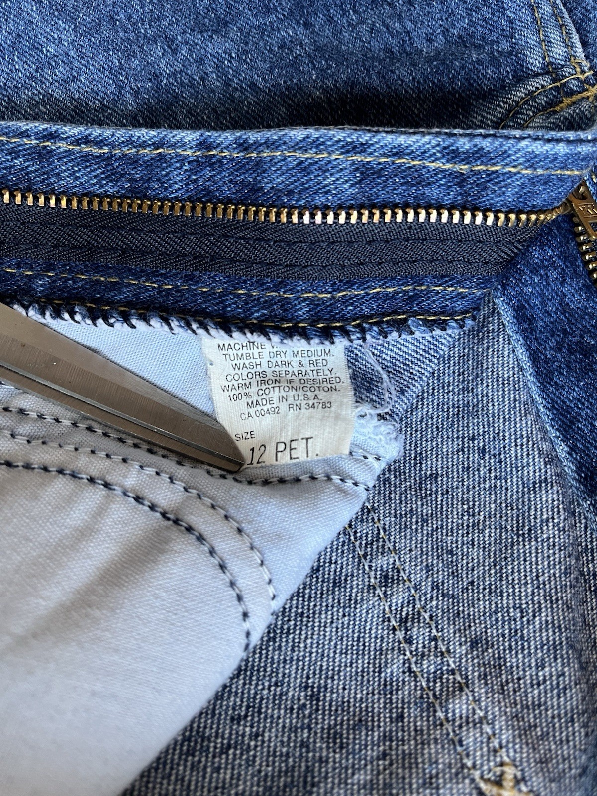 Vintage 90s Lee Jeans RN 34783 Sz 12 petite 31×28 Blue Mom Denim Union made USA
