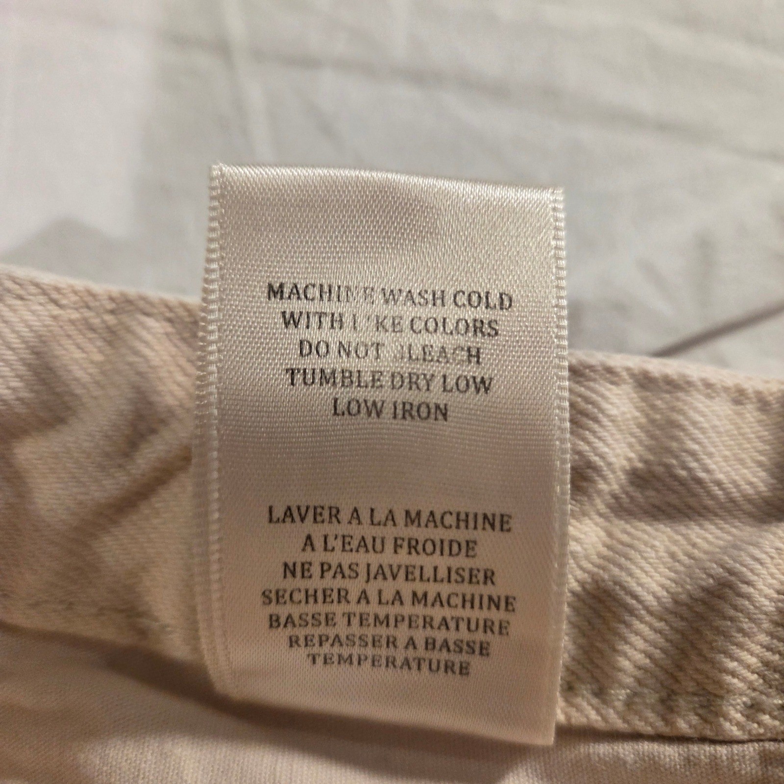 Blank NYC The Barrow Vintage High Rise Short Raw Hem, Women’s Size 25, Light Tan