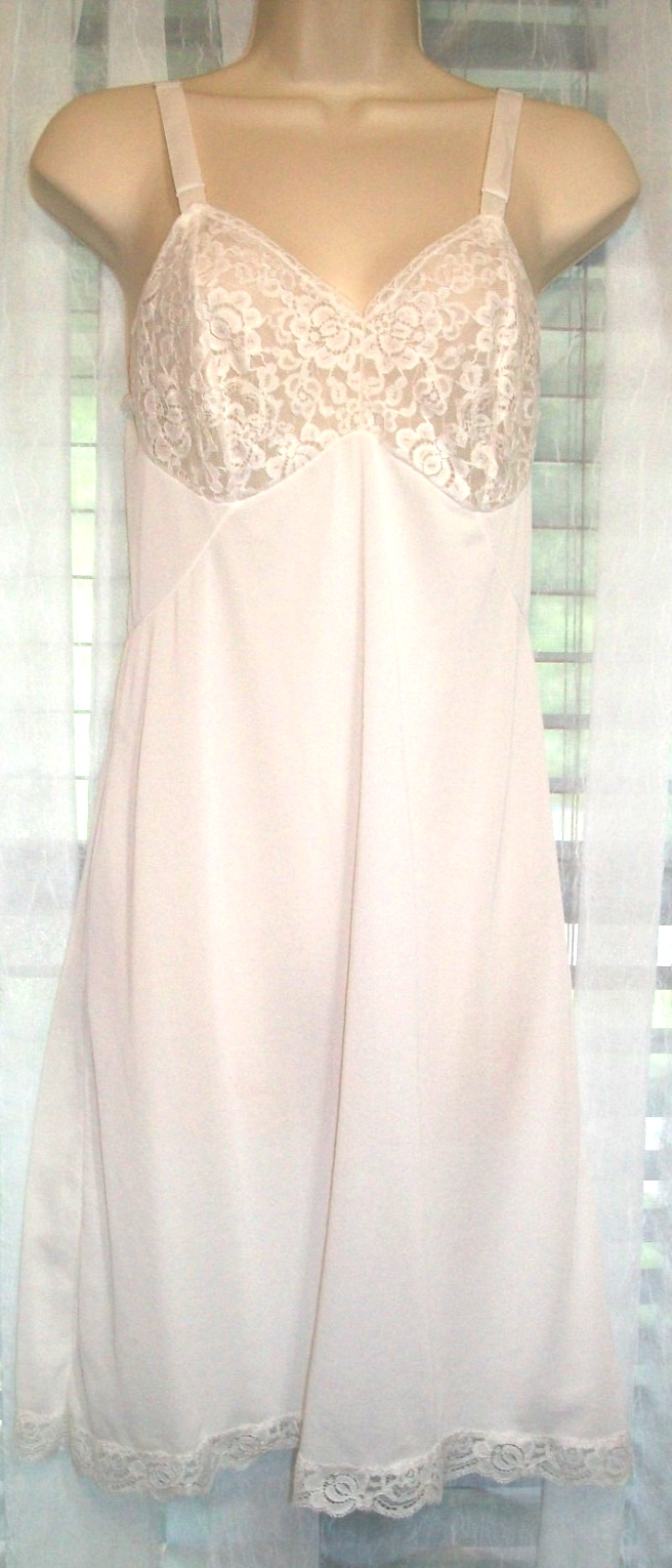 VINTAGE PHILMAID BUST 34 SHORT SILKY WHITE FULL SLIP~CHIFFON LINED LACE BODICE~