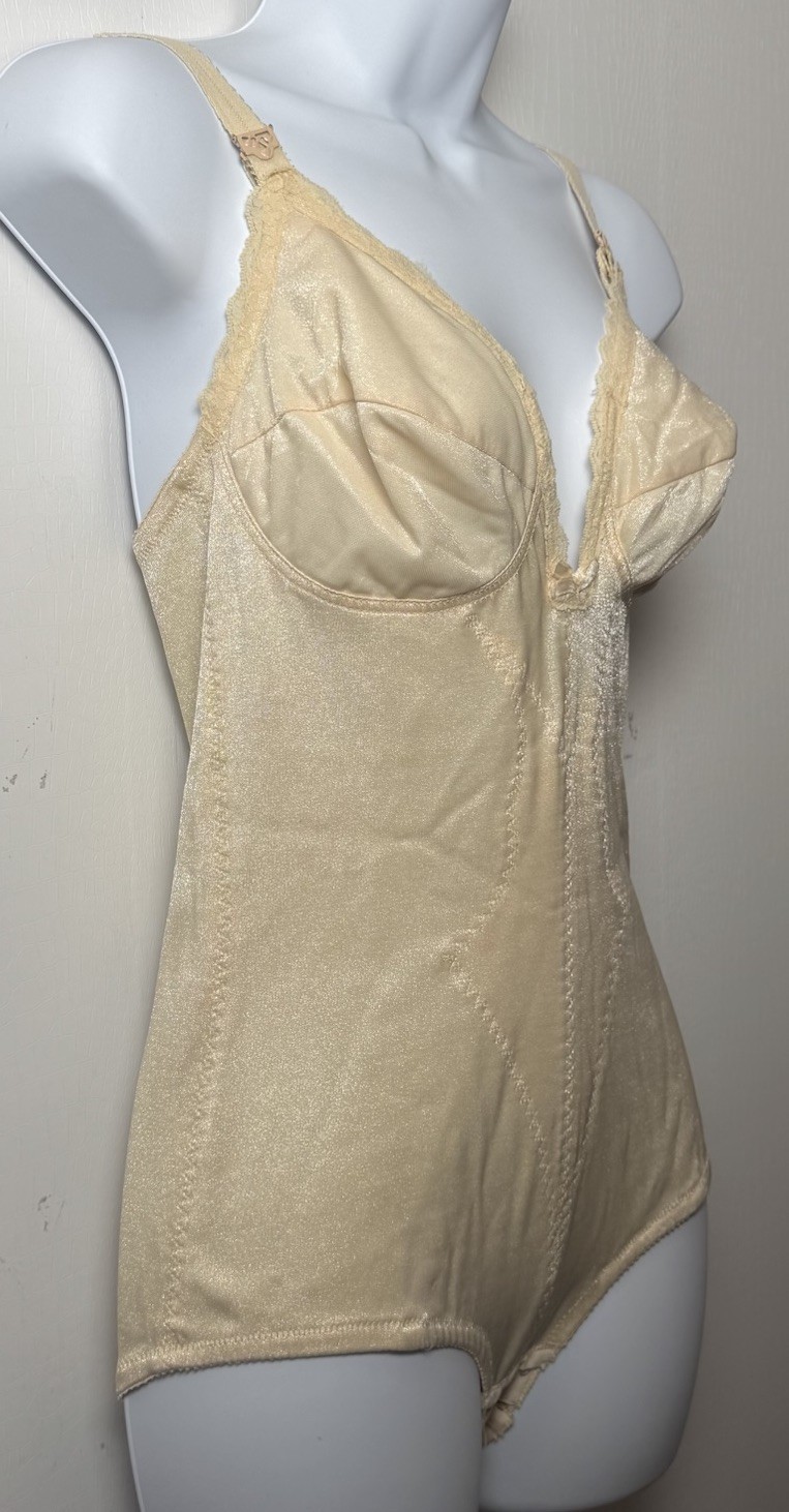 Vtg 60s Lace Teddy Bodysuit 38B Bullet Bra Shaper Pin Up Lady Marlene ILGWU