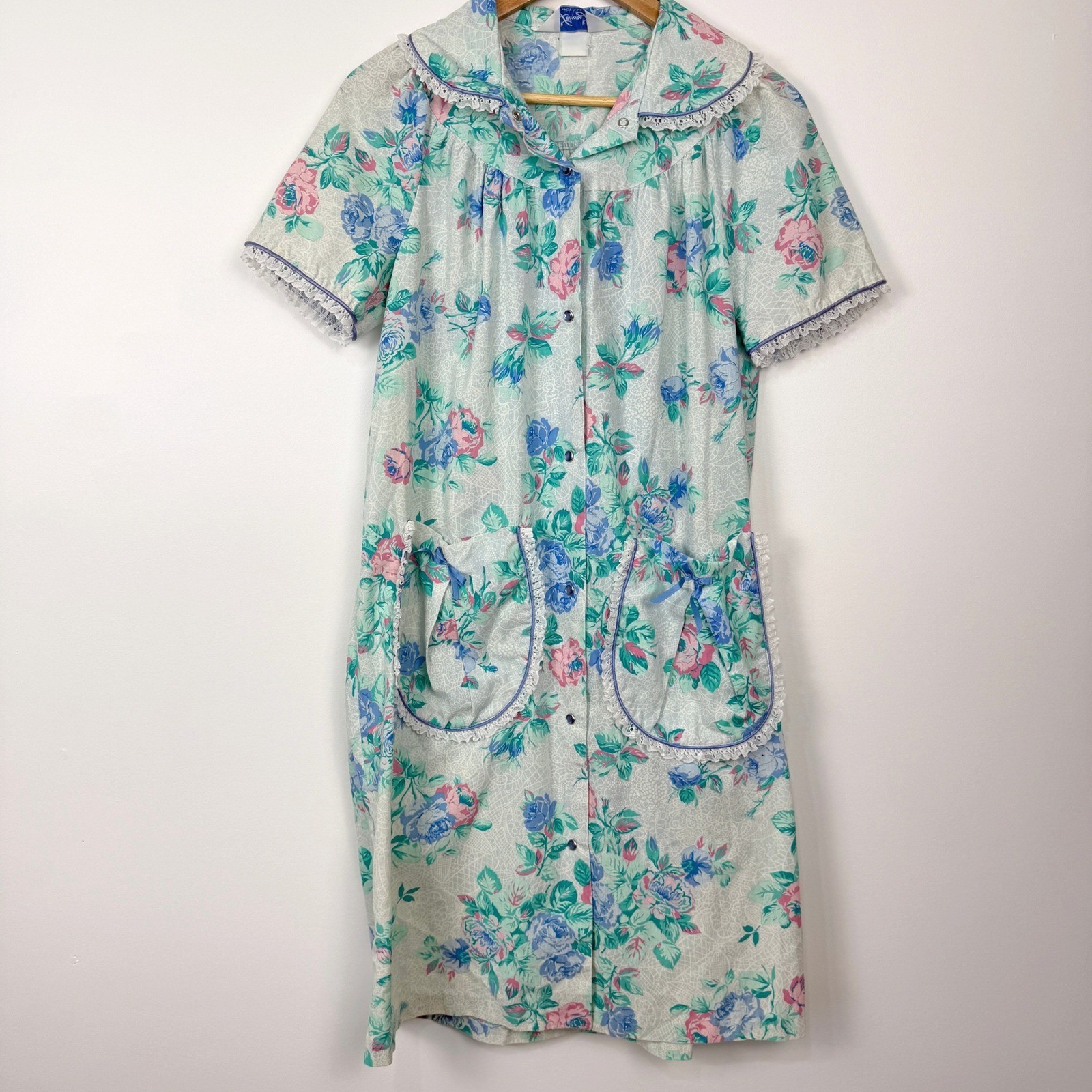 Vintage Leisure Life Floral House Dress Womens S/M Blue Pink Grannycore Duster
