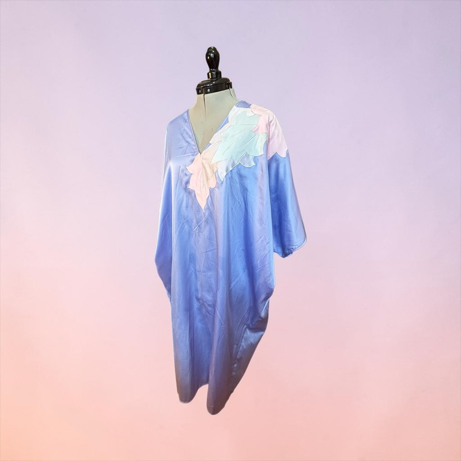 Silky Ombre Caftan Dress Natori Blue Pink Leaf Applique Lounge Kaftan 80s 90s