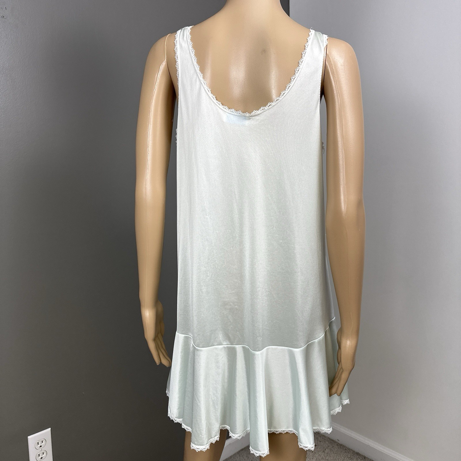 Vintage Lorraine Drop Waist Nylon Nightgown Small Flowy Floral Satin Appliques