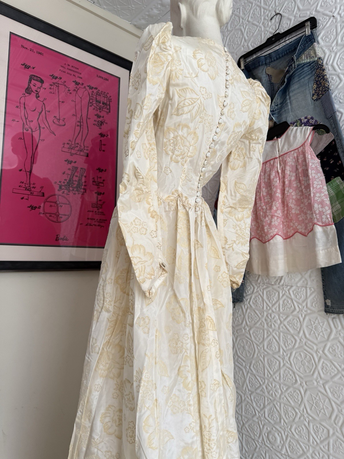 Vintage 1930s wedding gown puff sleeve flocked floral ivory dress-antique bridal