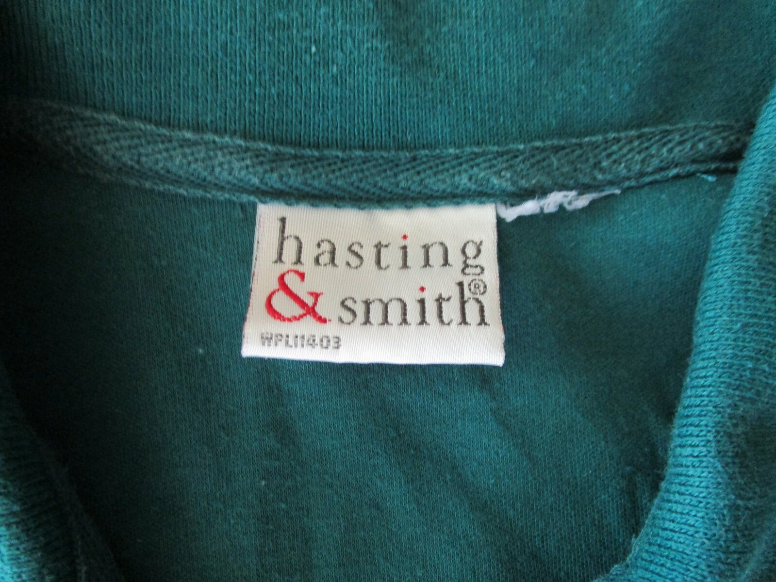 Hasting & Smith Pullover Blue & White Dotted Top size M in Excellent Shape