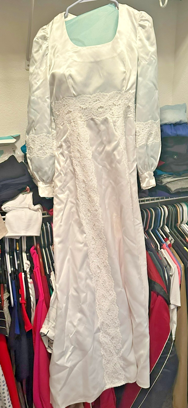 Vintage Satin Lace Wedding Dress Veil & Train Set – Pristine Preserved Box