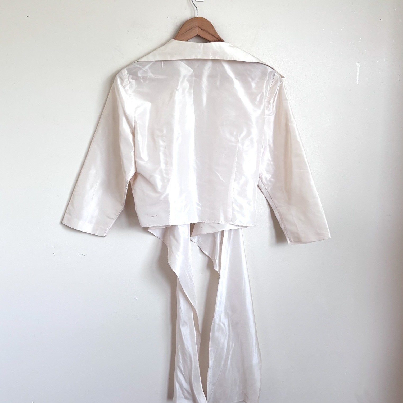Watters & Watters Womens Vintage Silk Wrap Blouse 10 Ivory Bridal Cropped Top