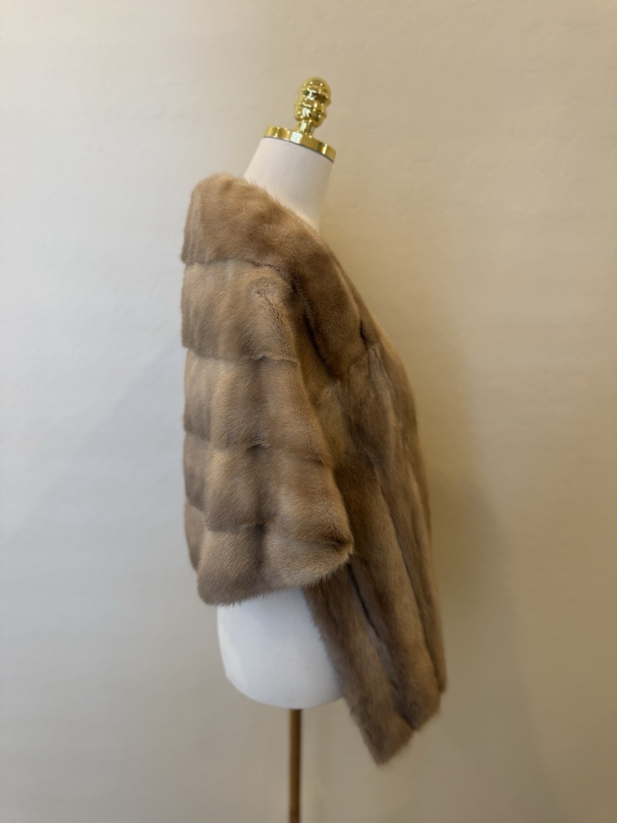 Vintage Dark Blonde Mink Women’s Stole/Cape One Size Fits Most