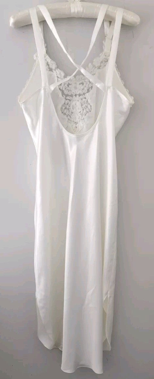 Vtg Intimo Amore Bridal White Satin Embellished Pearl Slip Dress Nightgown! S