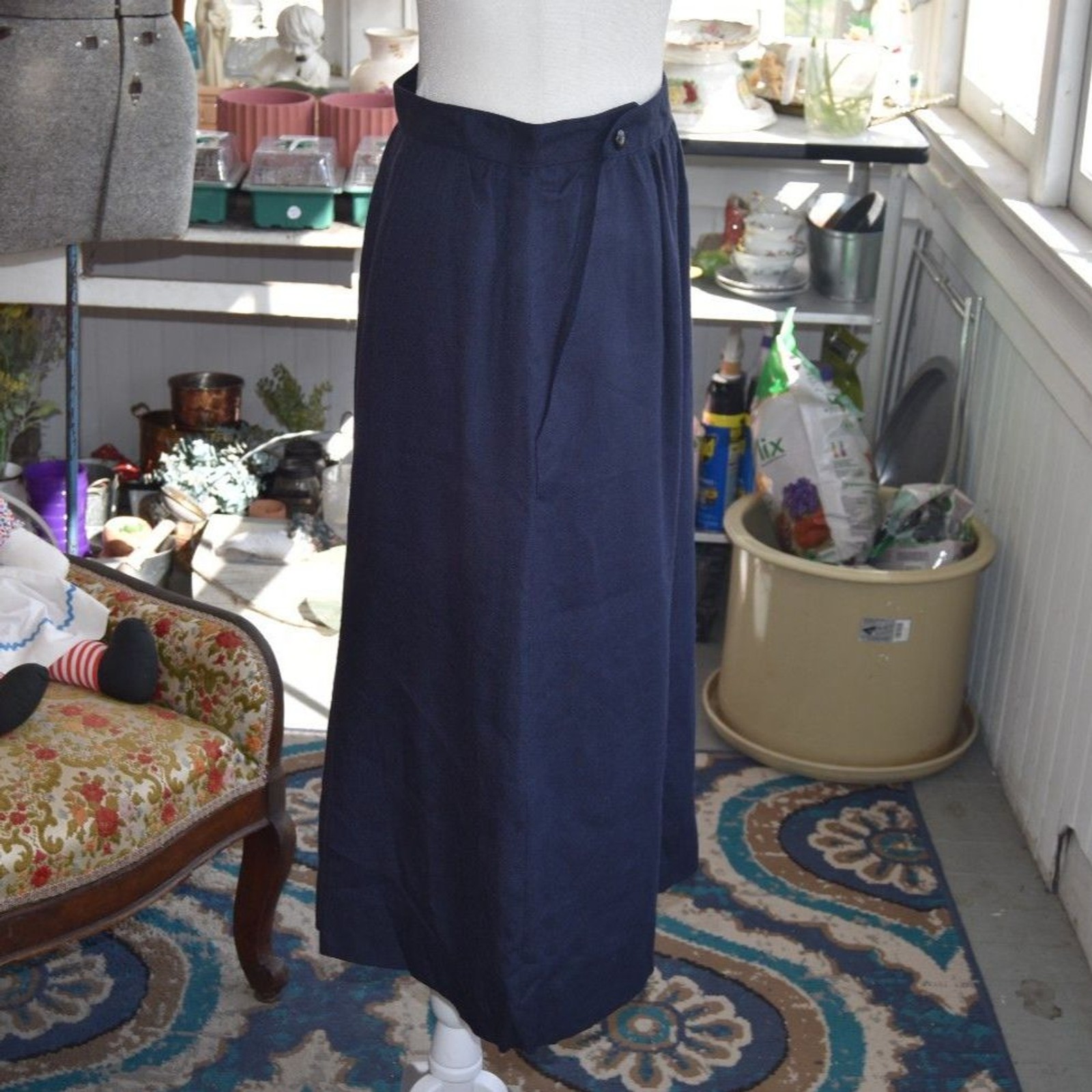 Vintage 80s 90s The Villager Navy Viscose Linen Midi Skirt NOS Size 10