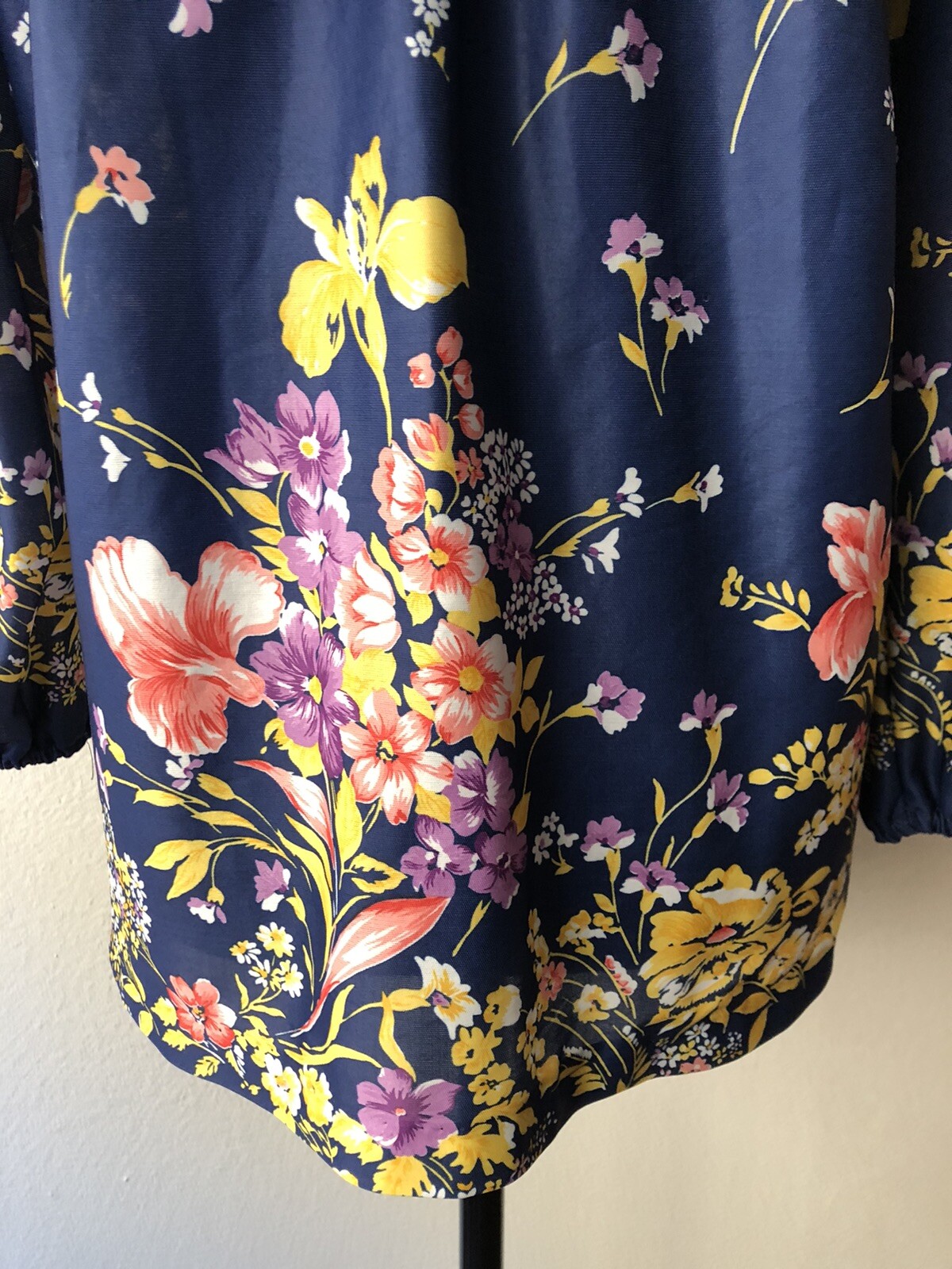 Vintage ‘70s Floral Tunic Top Keyhole Tie Neckline Blue Polyester Retro XL