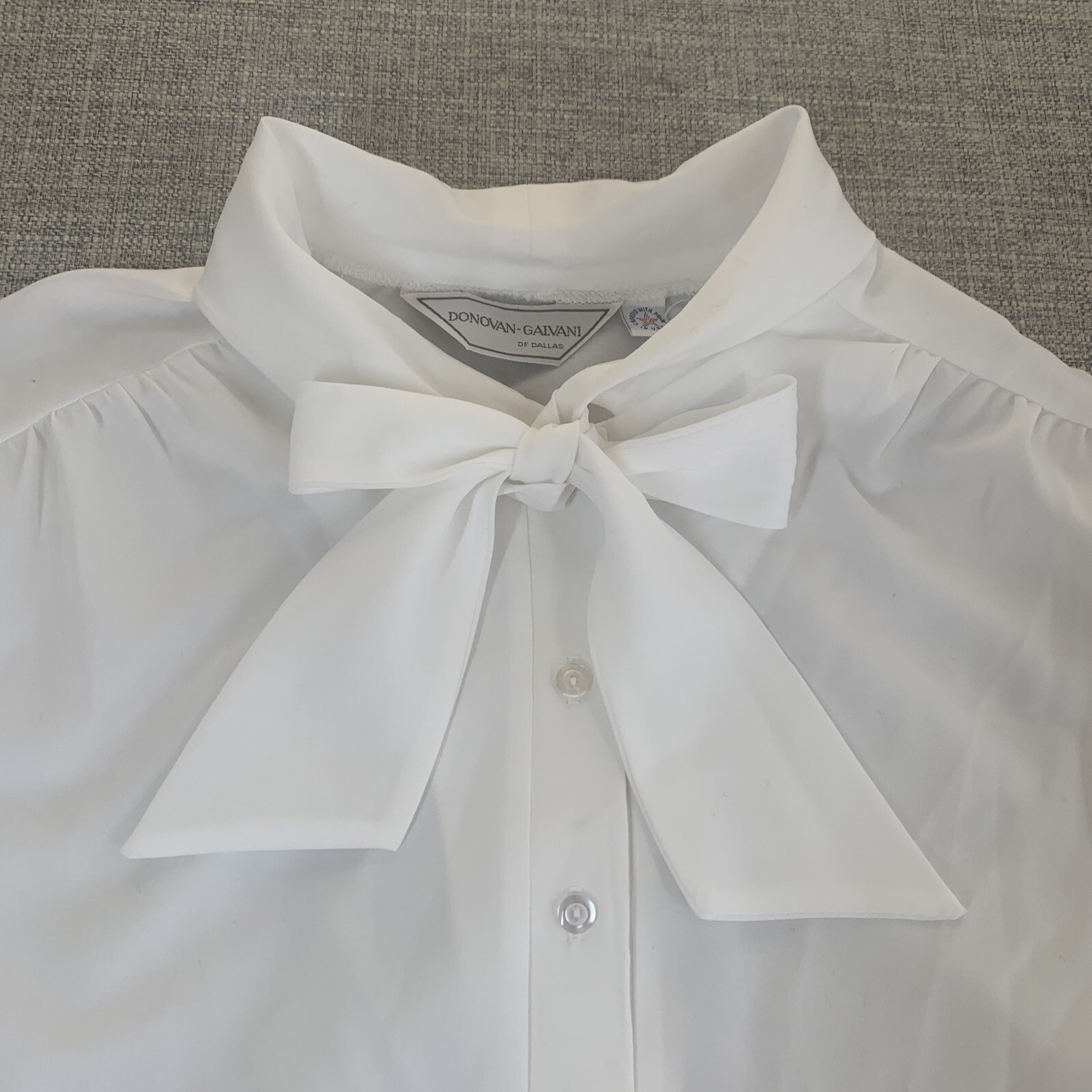 Vintage Donovan-Galvani Of Dallas White Blouse Size 20 BowTie USA *small stain*