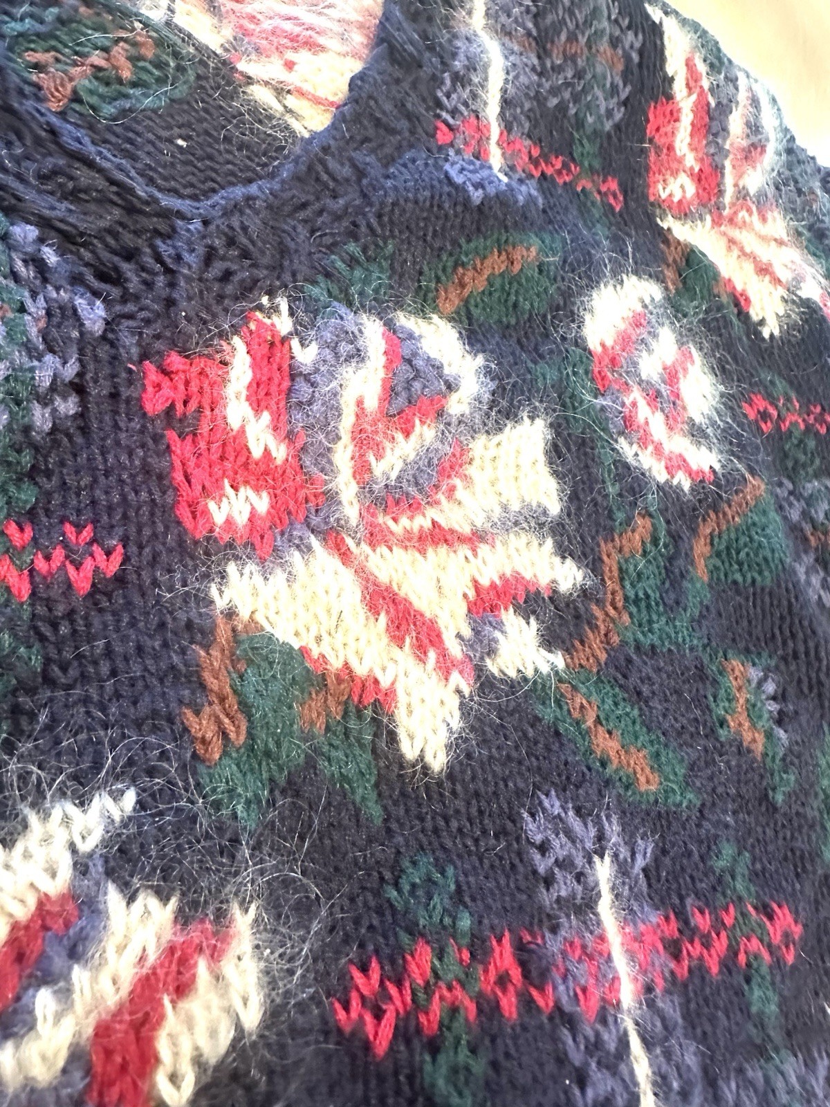 Vintage 80s Hand Knitted MOHAIR DESIGNER V-Neck Floral Sweater